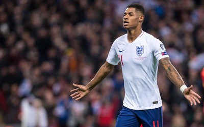 明博电竞热评-亚马尔每天研究对手录像